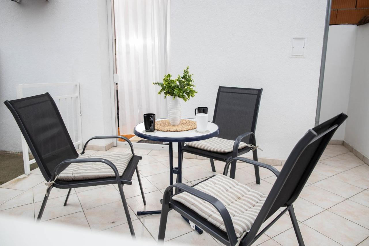 Apartman Gundulic Vinkovci Exterior foto